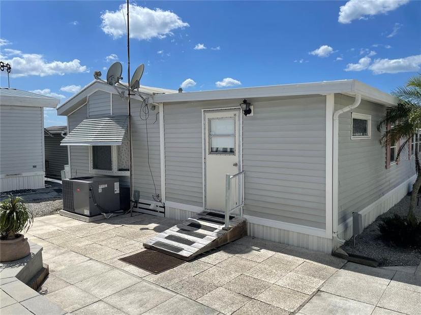 Picture of 251 Patterson Road Unit C-31, Haines City FL 33844