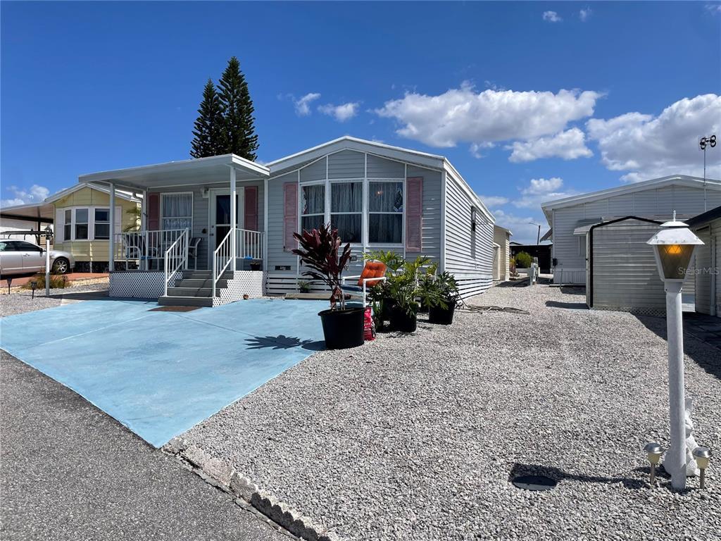Picture of 251 Patterson Road Unit C-31, Haines City, FL 33844