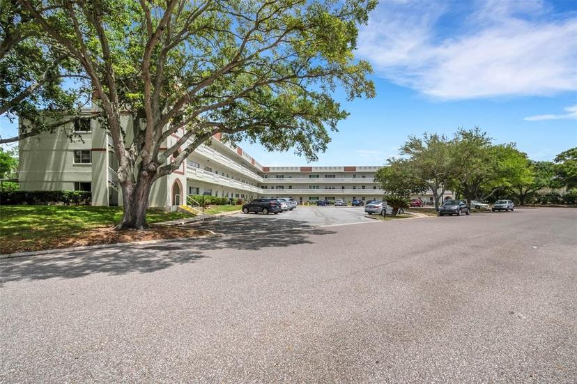 Picture of 2284 Spanish Drive Unit 40, Clearwater FL 33763