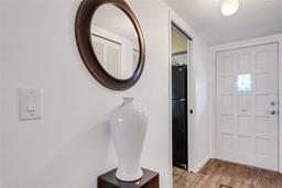 Picture of 2284 Spanish Drive Unit 40, Clearwater, FL 33763