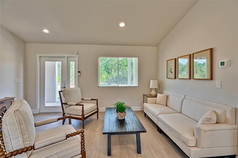 Picture of 250 Portland Street, Hawthorne FL 32640
