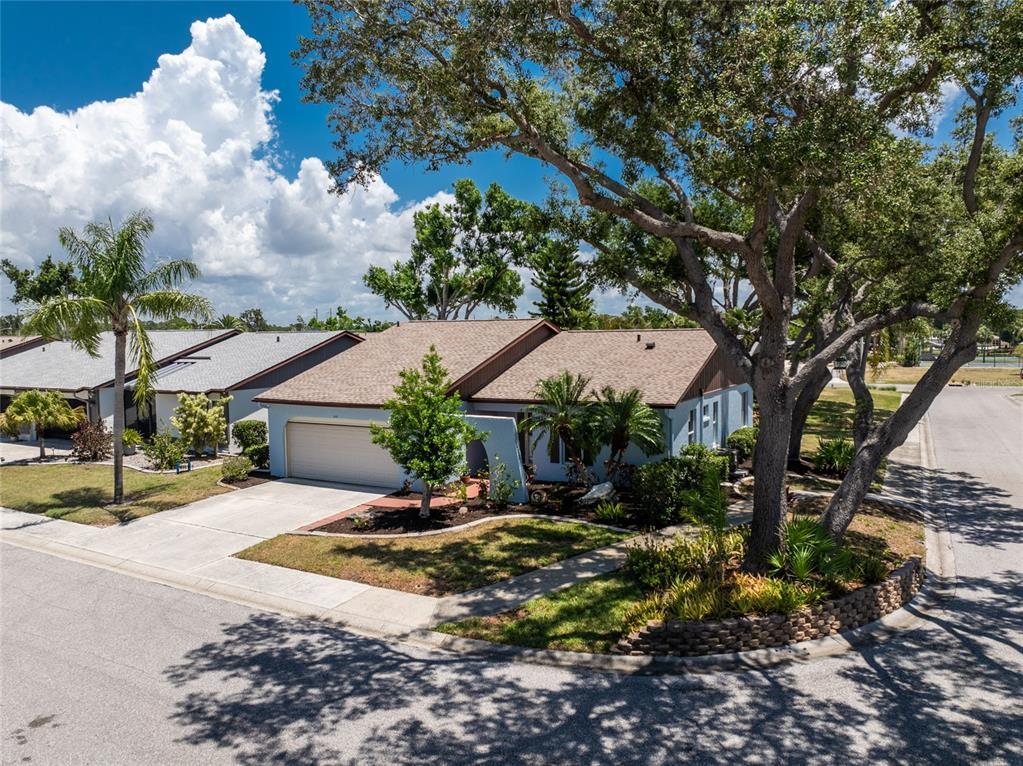Picture of 600 Bramblewood Lane, Englewood, FL 34223