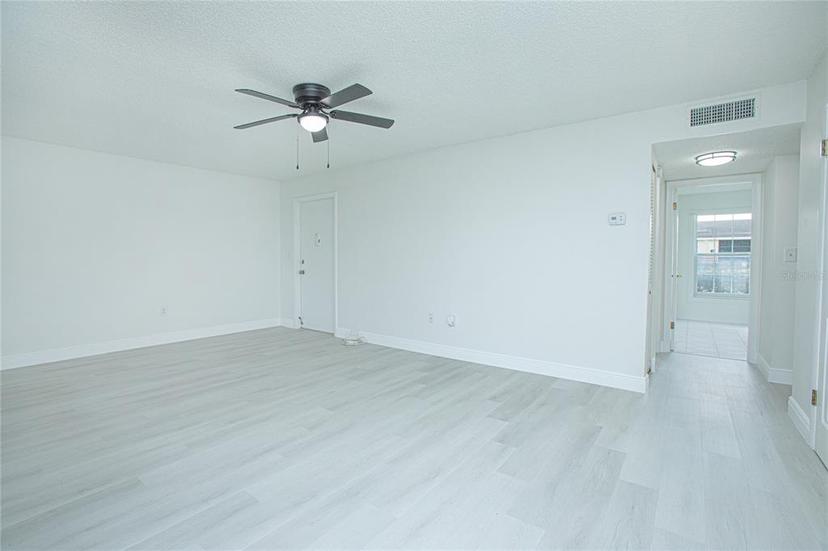 Picture of 1048 Plantation Drive Unit E-9, Kissimmee FL 34741
