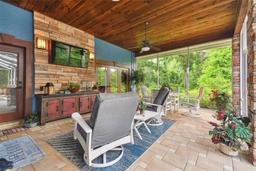 Picture of 3204 Polo Place, Plant City, FL 33566