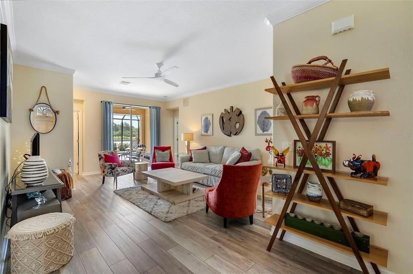 Picture of 427 River Enclave Court, Bradenton FL 34212