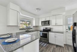 Picture of 1009 Loves Point Drive, Leesburg, FL 34748