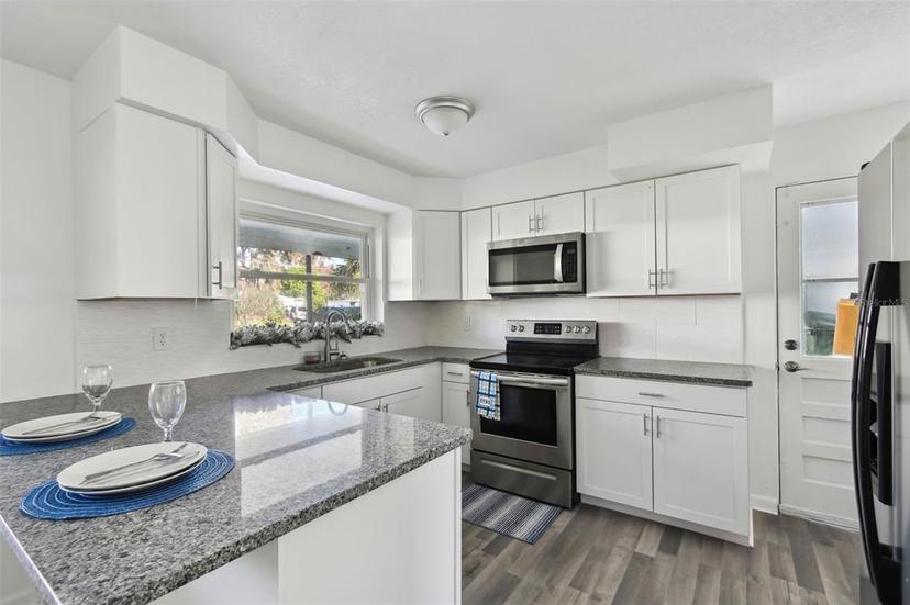 Picture of 1009 Loves Point Drive, Leesburg FL 34748