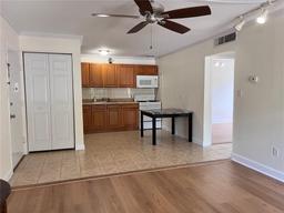 Picture of 1700 SW 16Th Court Unit C27, Gainesville, FL 32608