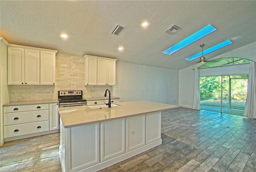 Picture of 1901 Aquarius Court, Oviedo FL 32766