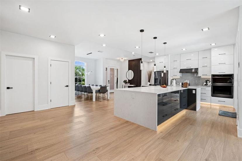Picture of 5285 Far Oak Circle, Sarasota FL 34238