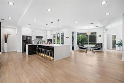 Picture of 5285 Far Oak Circle, Sarasota, FL 34238
