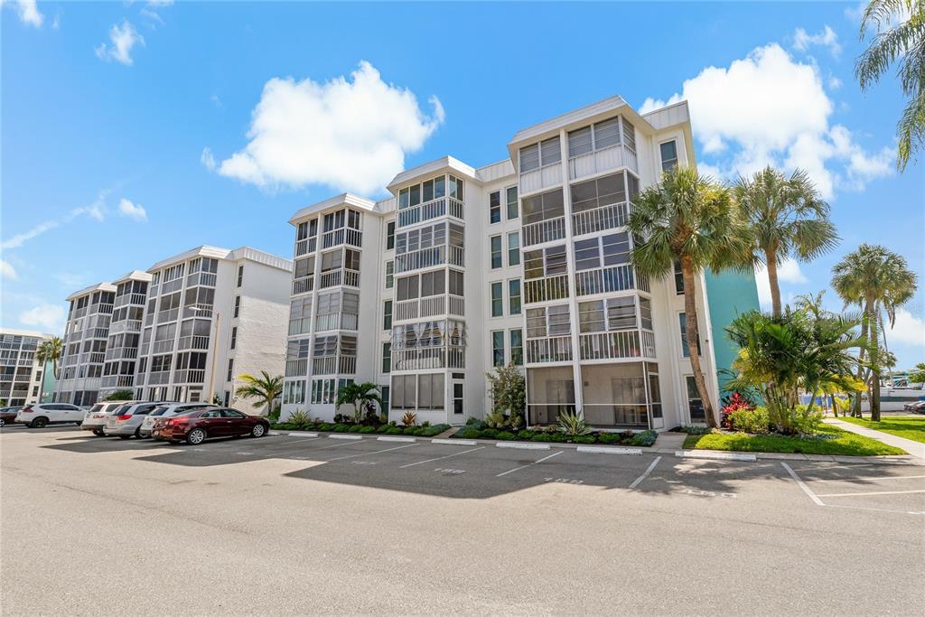 Picture of 4910 38Th Way S Unit 108, St Petersburg, FL 33711