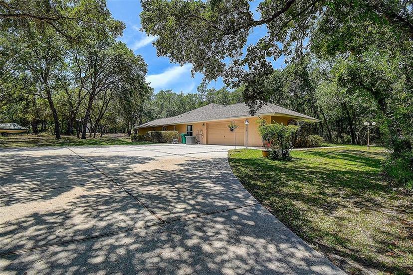 Picture of 340 E Savoy Street, Lecanto FL 34461