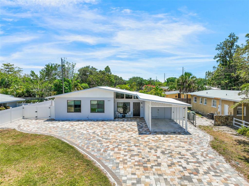 Picture of 2832 Greenbriar Street, Sarasota, FL 34237