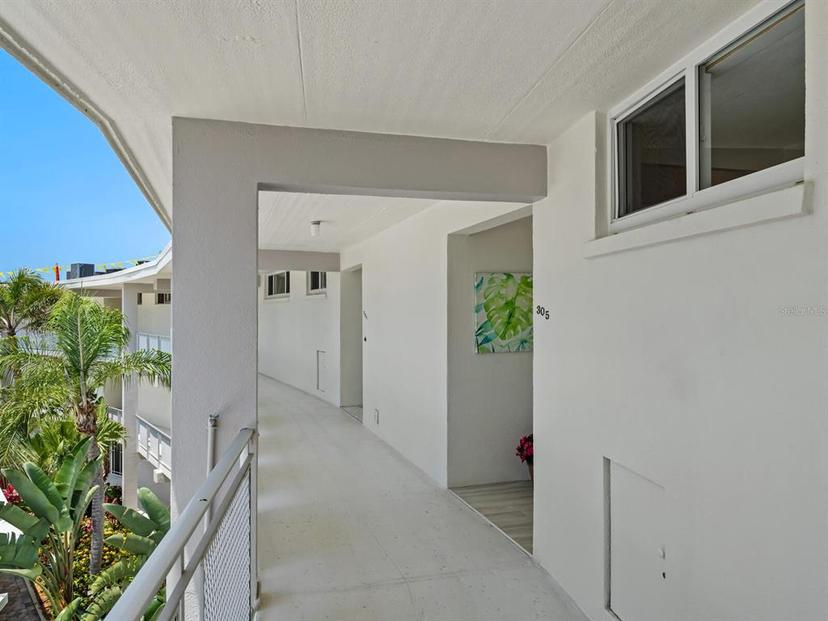 Picture of 100 Sands Point Road Unit 305, Longboat Key FL 34228