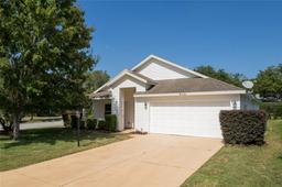 Picture of 24801 Cranes Roost Circle, Leesburg, FL 34748