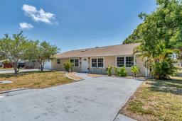 Picture of 150 Sylvania Avenue, Englewood, FL 34223