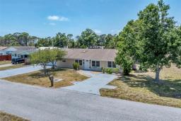 Picture of 150 Sylvania Avenue, Englewood, FL 34223