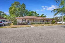 Picture of 41 Villa Villar Court Unit 41, Deland, FL 32724