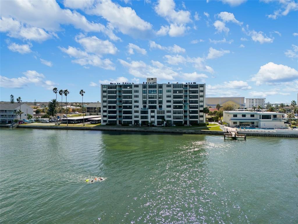 Picture of 300 Woodette Drive Unit 203, Dunedin, FL 34698