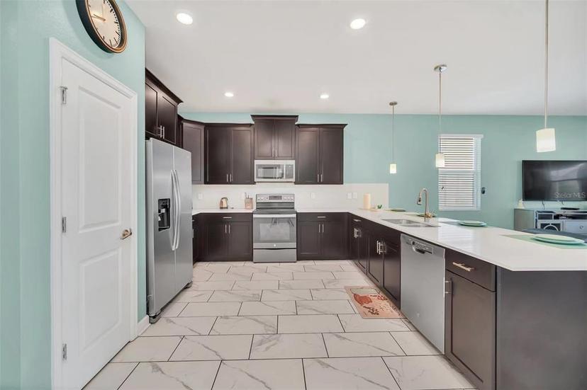 Picture of 1549 Maidstone Court, Davenport FL 33896
