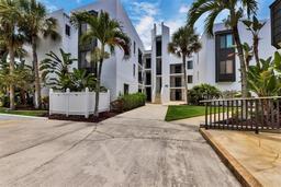 Picture of 2955 N Beach Road Unit A-415, Englewood, FL 34223
