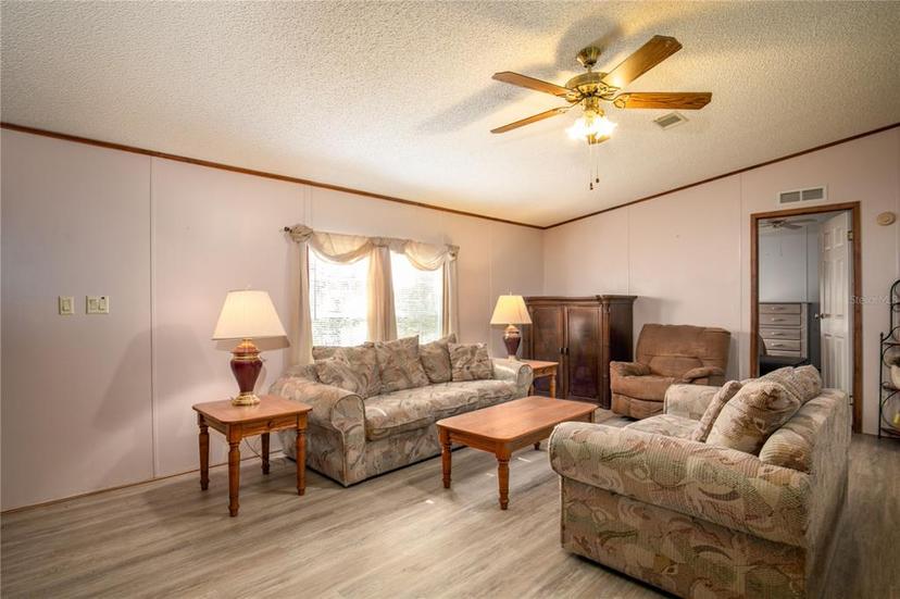 Picture of 3868 County Road 507, Wildwood FL 34785