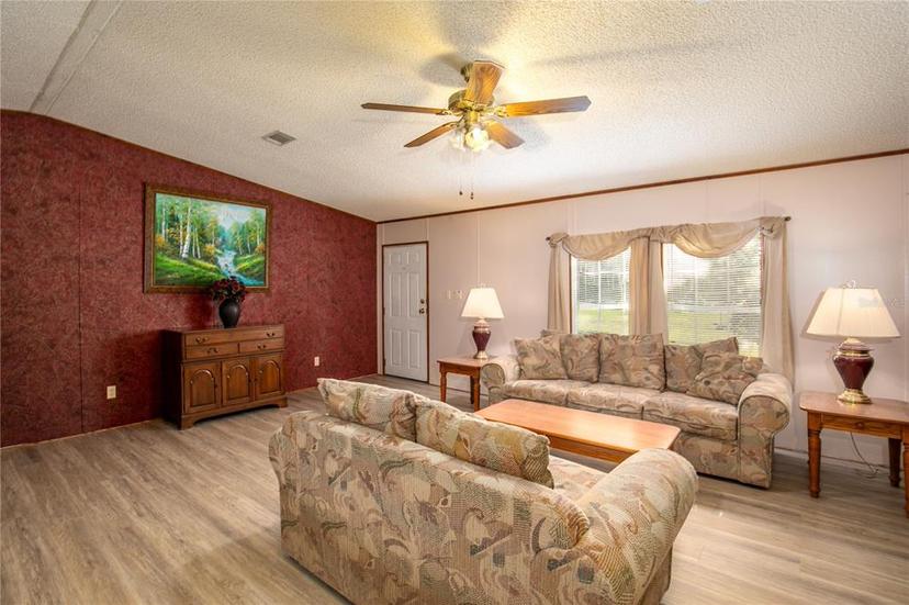Picture of 3868 County Road 507, Wildwood FL 34785