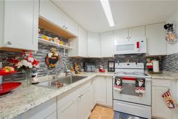 Picture of 5038 Downing Street Unit 7, Orlando, FL 32839