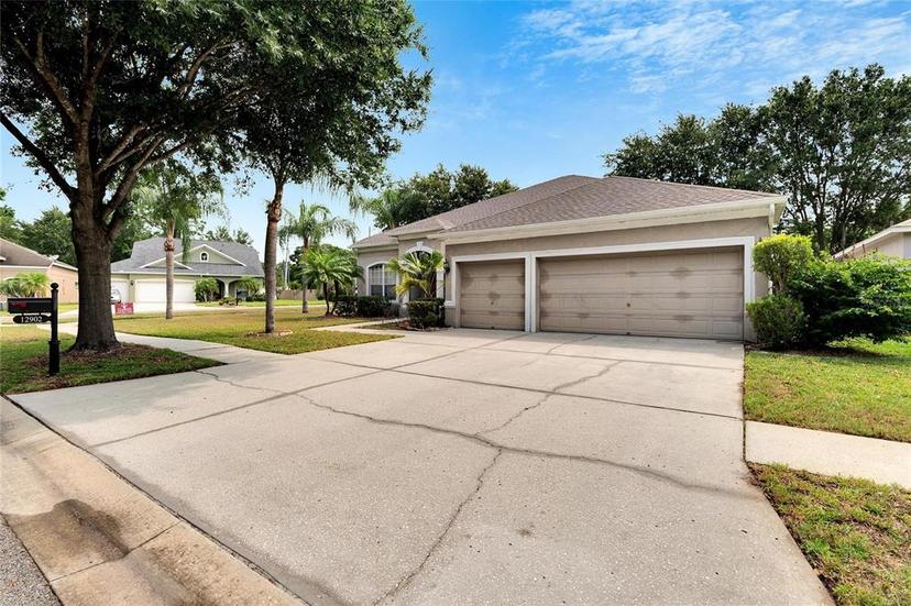 Picture of 12902 Cattail Shore Lane, Riverview FL 33579