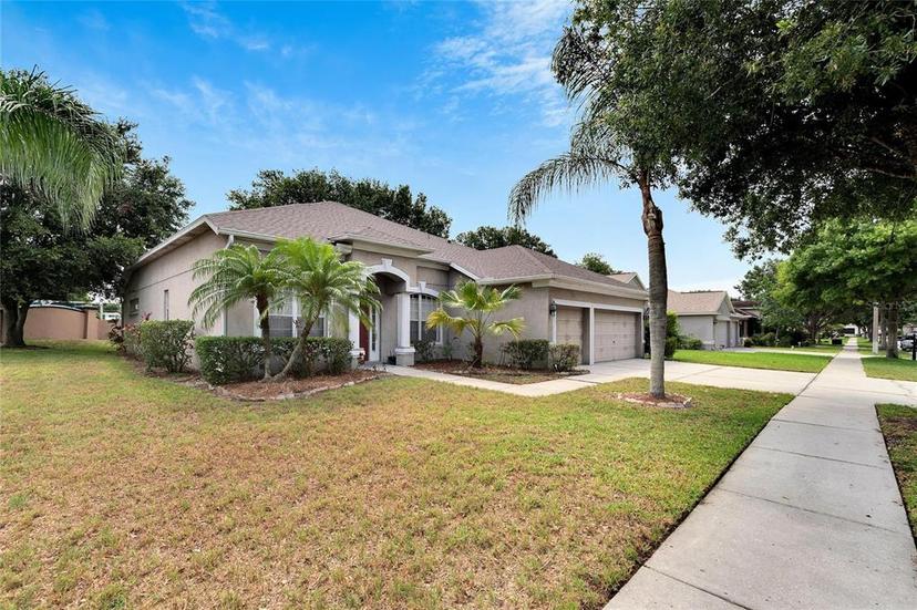 Picture of 12902 Cattail Shore Lane, Riverview FL 33579