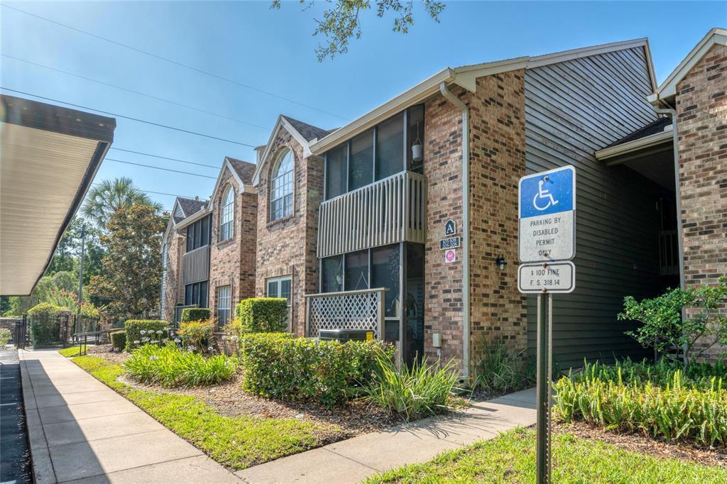 Picture of 2500 Winding Creek Boulevard Unit A102, Clearwater, FL 33761