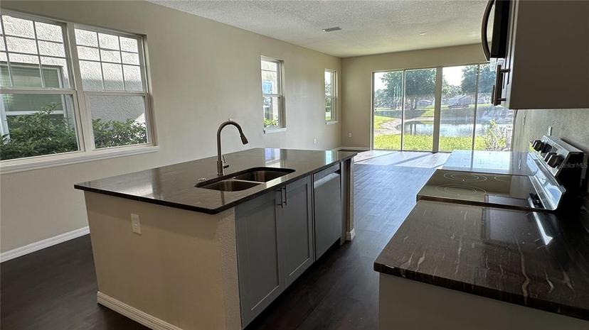 Picture of 619 Lake Shore Parkway, Davenport FL 33896