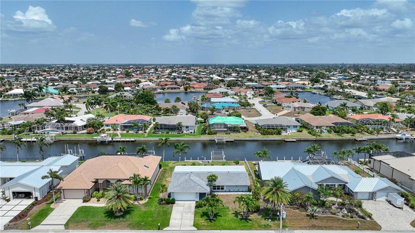 Picture of 830 Napoli Lane, Punta Gorda FL 33950