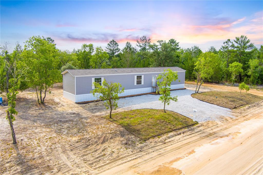 Picture of 334 Oakcrest Drive, Interlachen, FL 32148