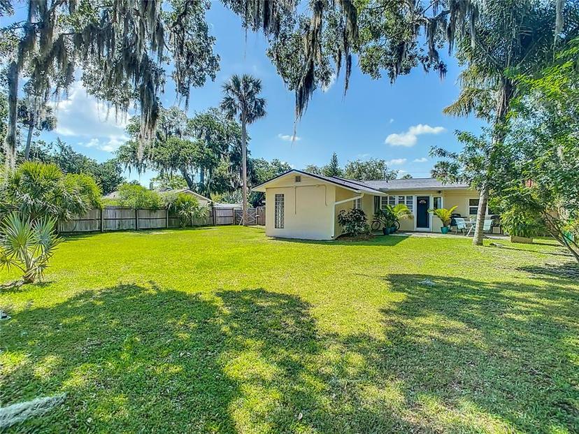 Picture of 111 10Th Street, New Smyrna Beach FL 32168