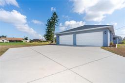 Picture of 142 Mark Twain Lane, Rotonda West, FL 33947