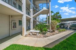 Picture of 708 Tamiami Trail S Unit 120, Venice, FL 34285