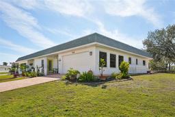Picture of 386 Club Manor Drive, Sun City Center, FL 33573