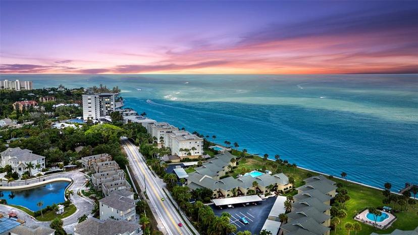 Picture of 4660 Ocean Boulevard Unit Q2, Sarasota FL 34242