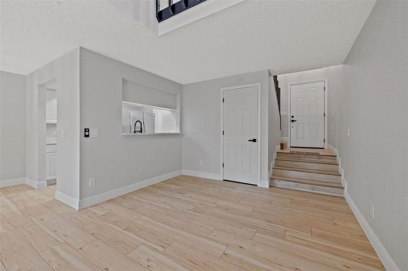 Picture of 12411 Titus Court Unit 12411, Tampa FL 33612