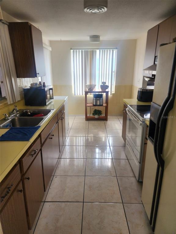 Picture of 6803 Middlewood Court, Tampa FL 33634