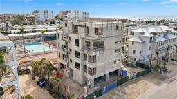 Picture of 1150 Windsong Lane Unit 300, Sarasota, FL 34242