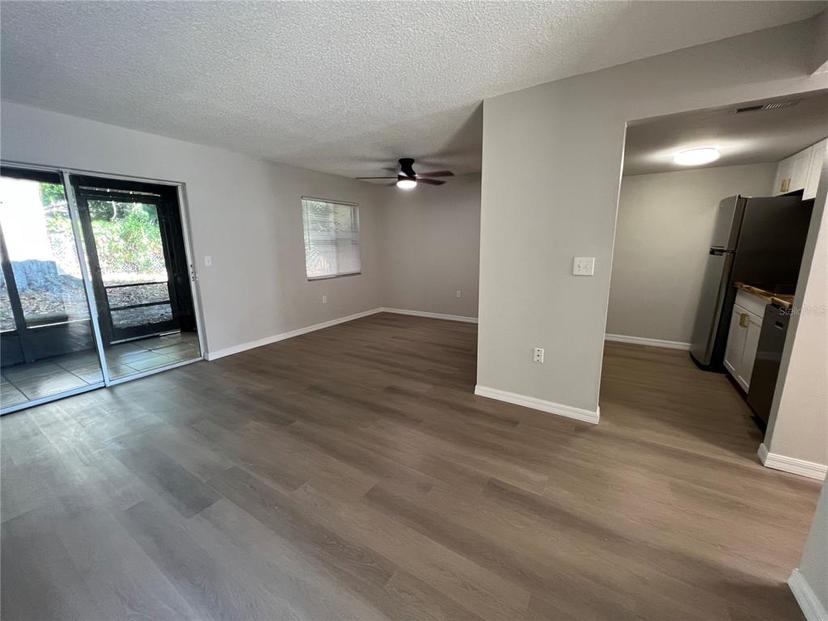 Picture of 2611 Pine Lake Terrace Unit B, Sarasota FL 34237