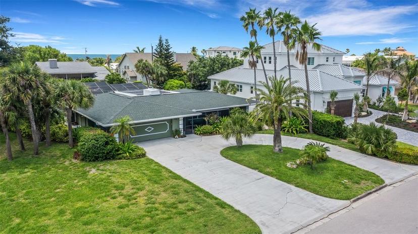 Picture of 701 Armada Road S, Venice FL 34285