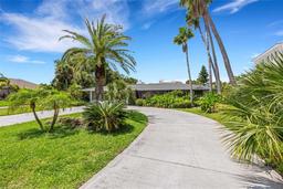 Picture of 701 Armada Road S, Venice, FL 34285