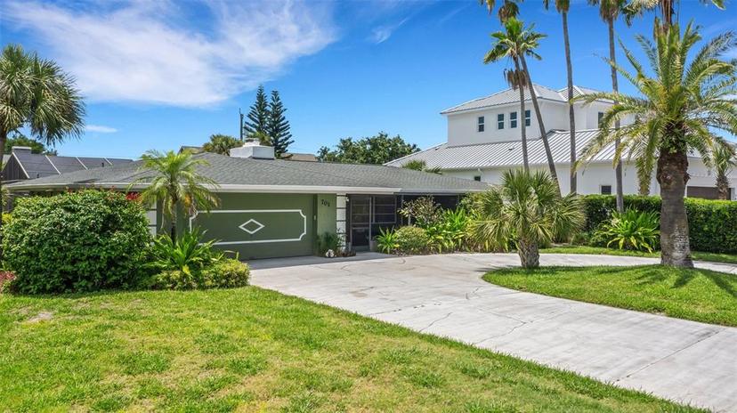 Picture of 701 Armada Road S, Venice FL 34285