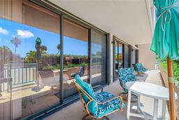 Picture of 1 Key Capri Unit 104E, Treasure Island, FL 33706