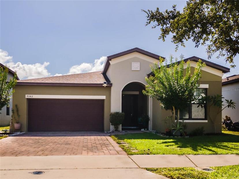Picture of 9342 Oglethorpe Drive, Groveland FL 34736