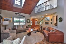 Picture of 19431 NE 17Th Place, Williston, FL 32696